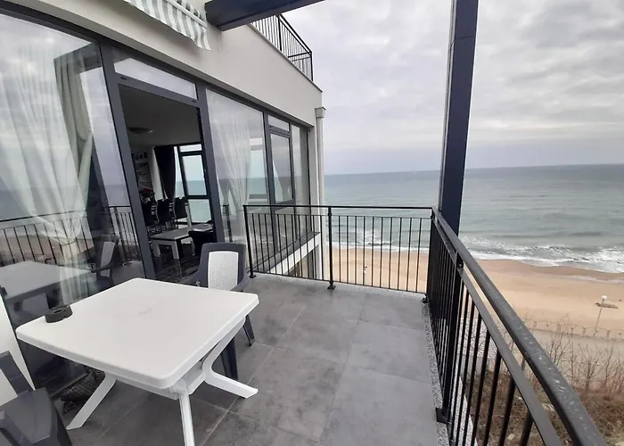 Luxe 1 Monte Carlo *